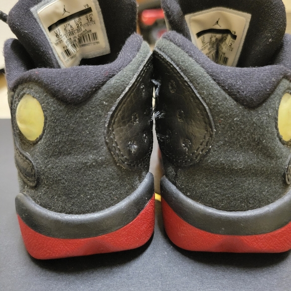 Shoes - Picture 4 of 5